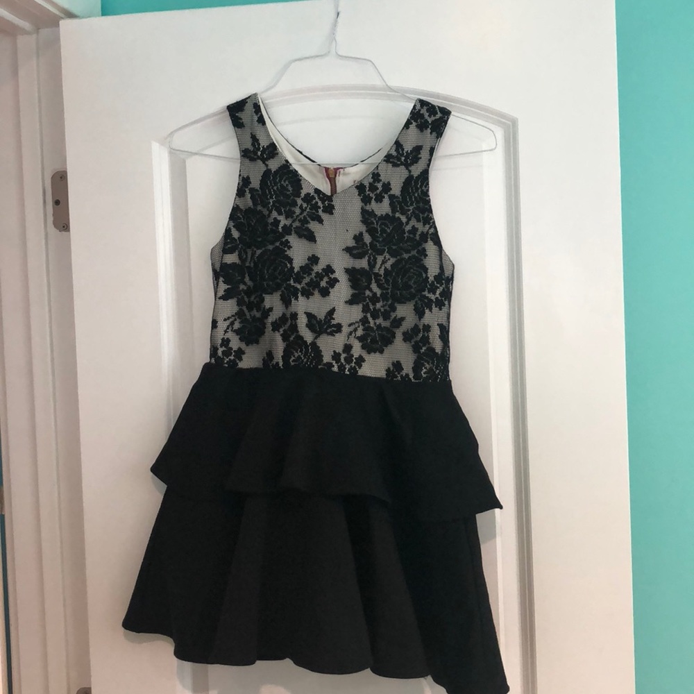 Black lace dress for girls
